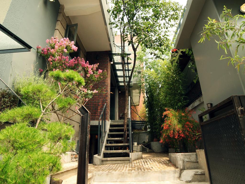 סיאול Hongdae Guesthouse Pajamaparty מראה חיצוני תמונה